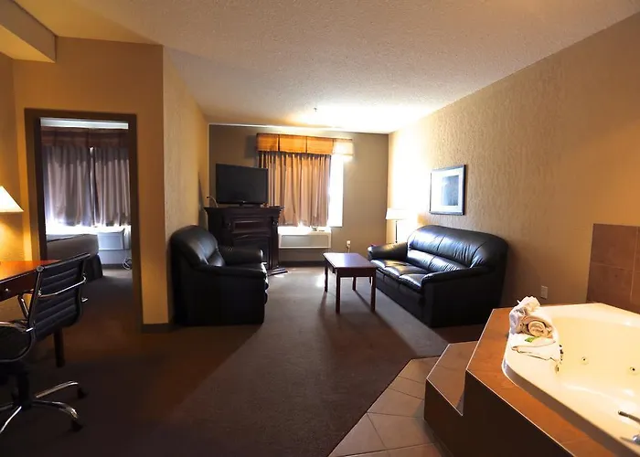 Lakeview Inns & Suites - Fort Nelson